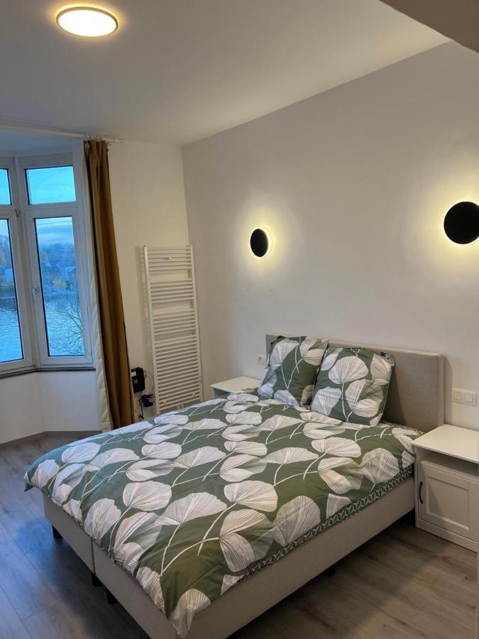 Riverbank Guest House นามูร์ ภายนอก รูปภาพ