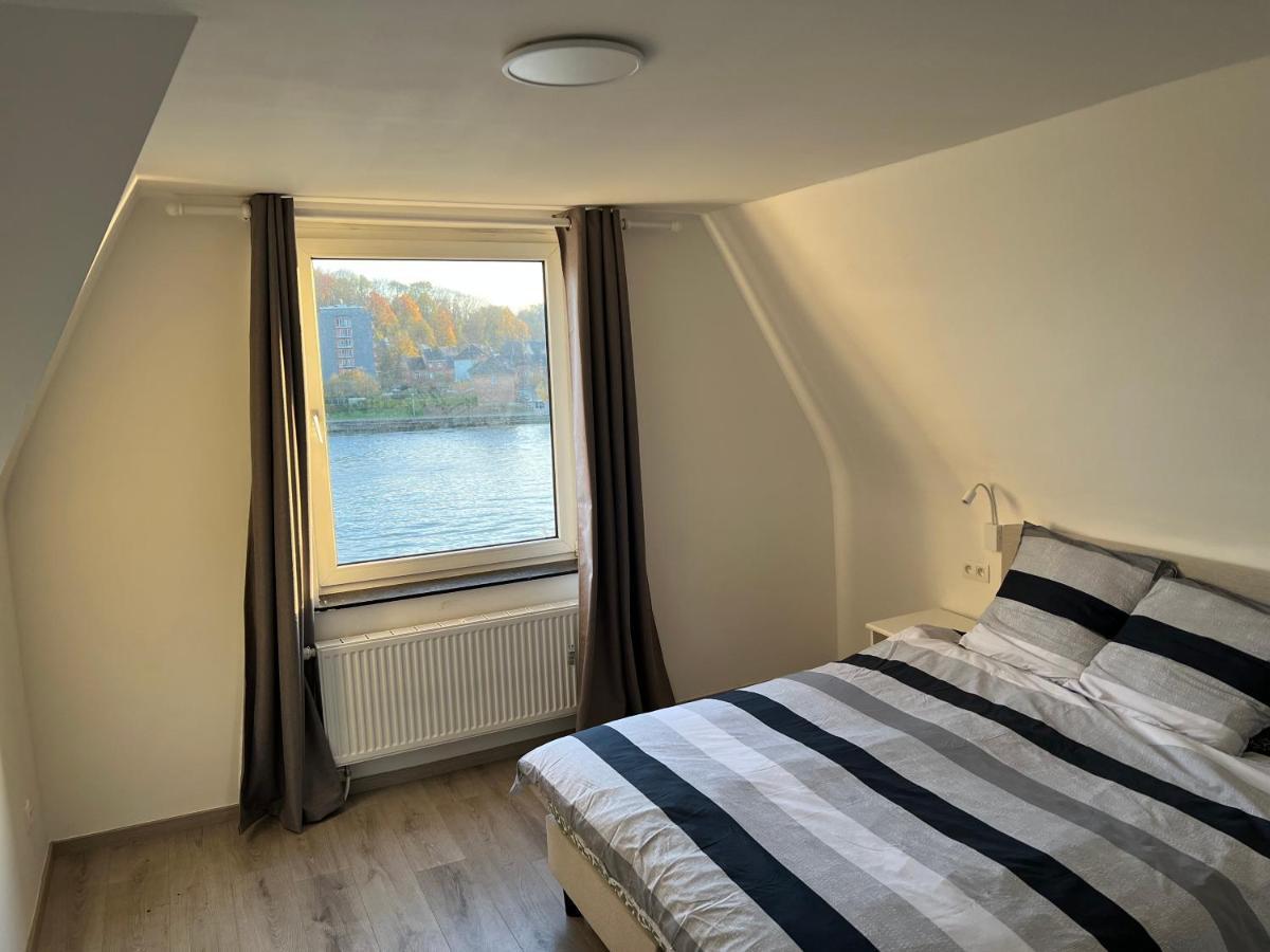 Riverbank Guest House นามูร์ ภายนอก รูปภาพ